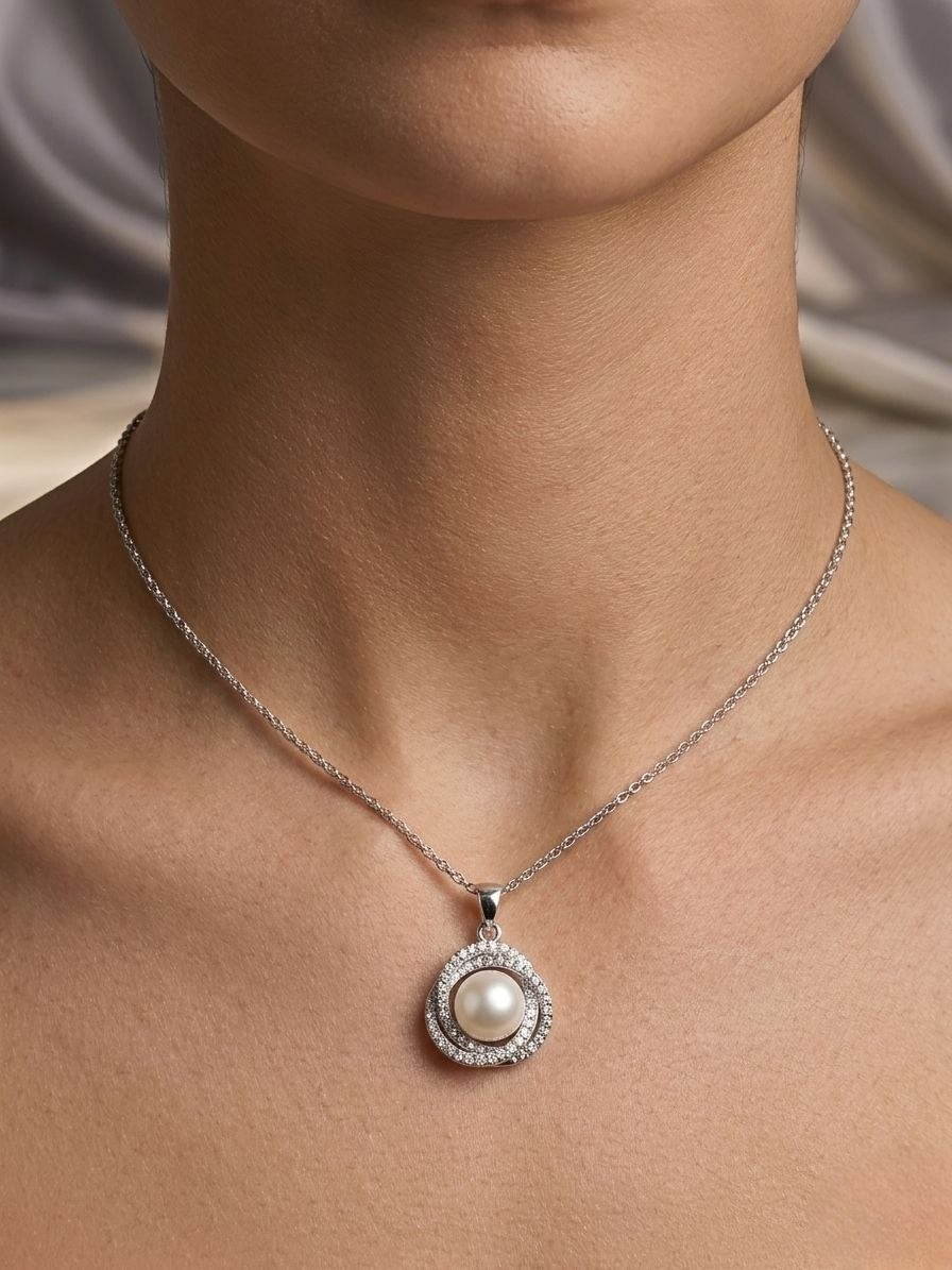 Silver Bloom Pendant Set