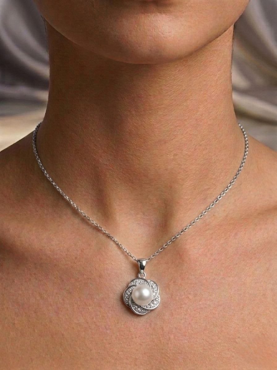 Veloura Pendant & Earrings Set