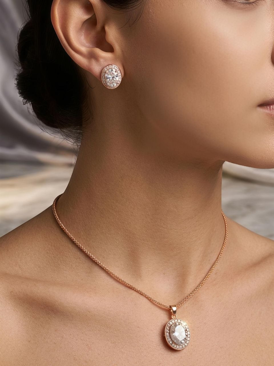 Diamond halo set