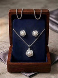 Veloura Pendant & Earrings Set