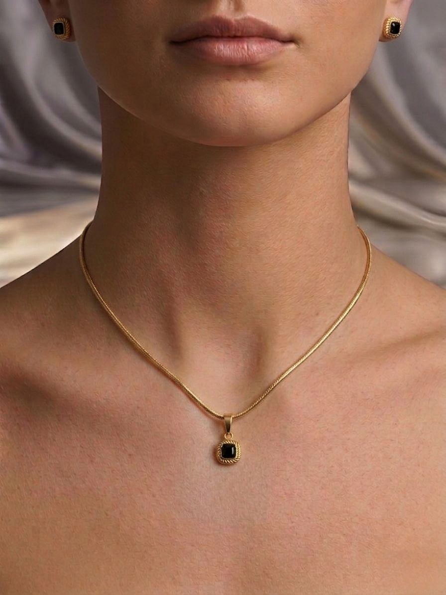 Luxe Aura Chain Set